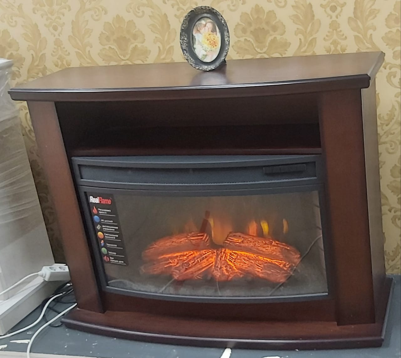 Электрокамин RealFlame Govard 33W AO c FireSpace 33W S IR Дисконт